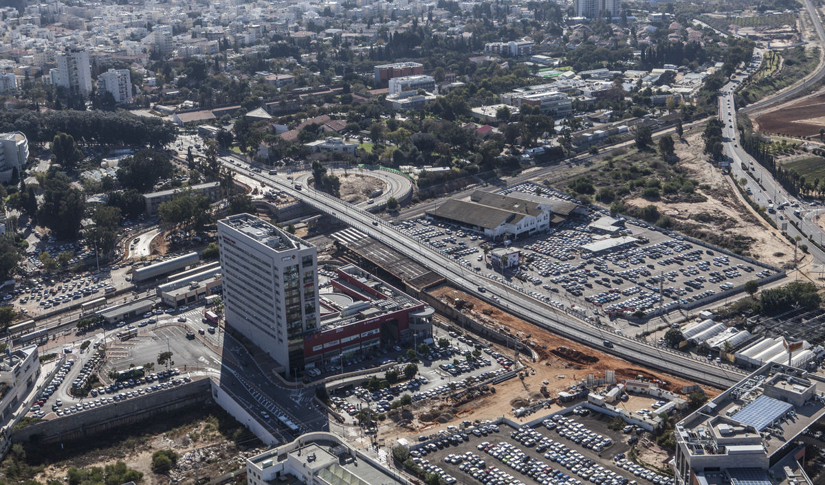 הפרדה מפלסית 139 ברחובות 3