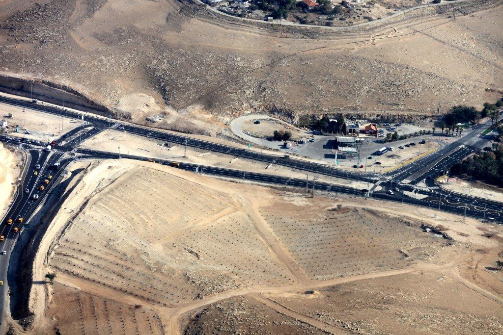 כביש 1- צומת אלמוג - 8