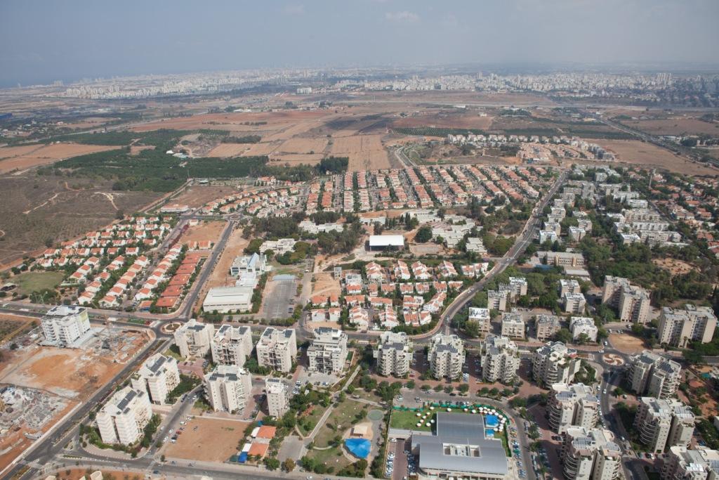 נס ציונה 8